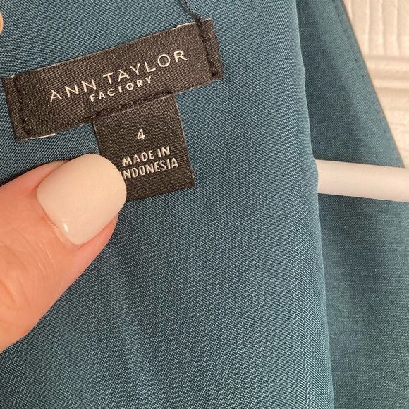 Ann Taylor Green Faux Leather Short Sleeve Dress Fall Christmas Holiday Size 4 - Picture 5 of 16